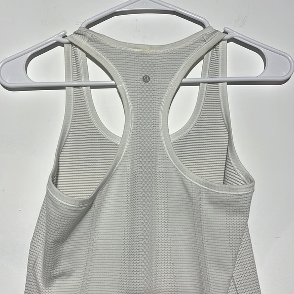Lululemon Swiftly Tech Racerback Tank Top 2.0 White Size 4 - Picture 6 of 8